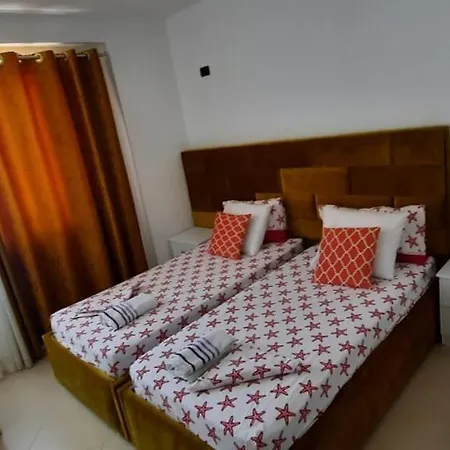 Family Apartment *